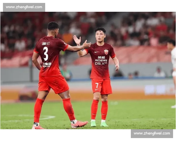 海港客场 3-1 逆转河南，U21 双星闪耀缩小争冠差距